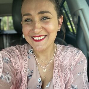 Meet your Posher, Dani